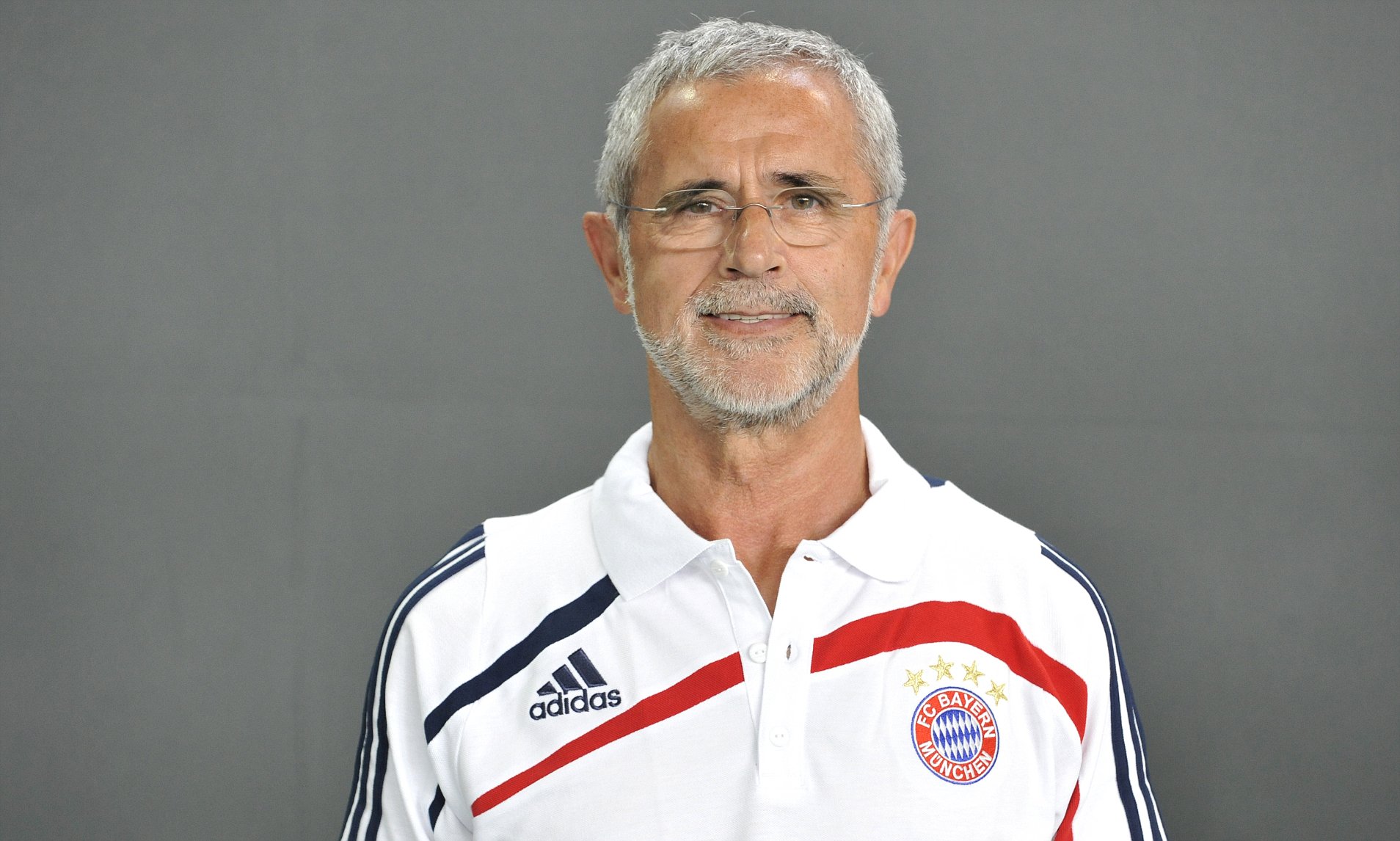 Assistant coach Gerd Muller,  FC Bayern Munich II