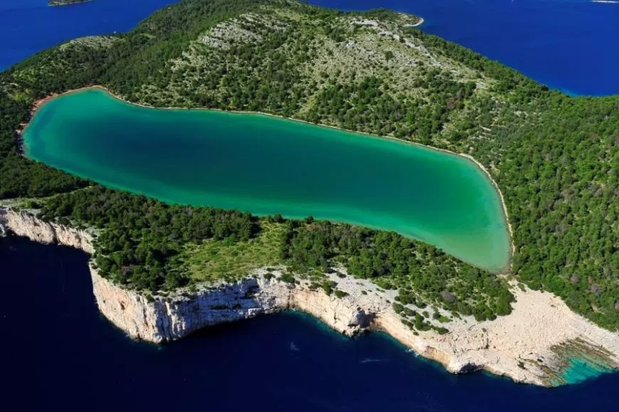 As 12 ilhas mais lindas do mundo