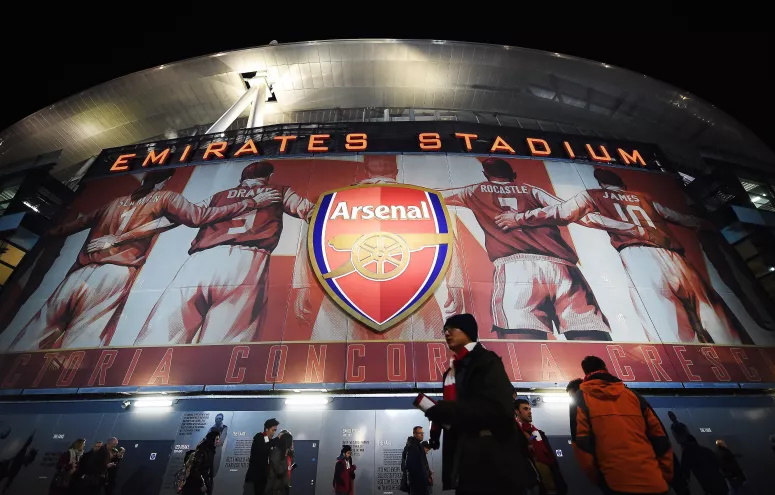 Milionário africano diz que vai comprar o Arsenal em 2021