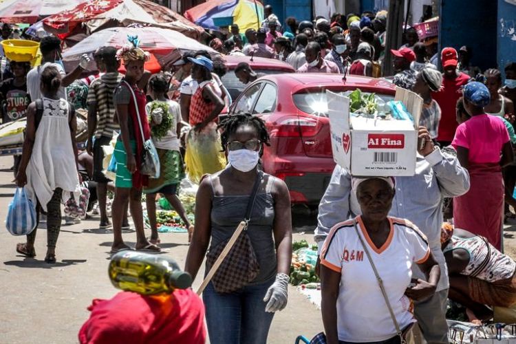 Mais 100 milhões de pessoas poderão ser empurradas para a pobreza extrema.