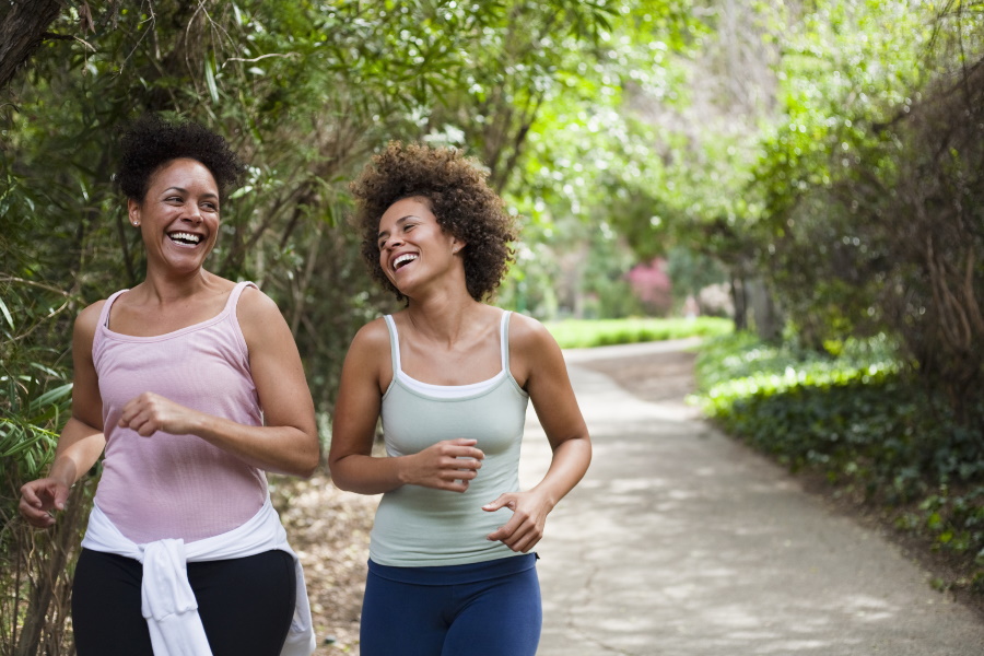 Qual a melhor opção: correr sozinho ou acompanhado?