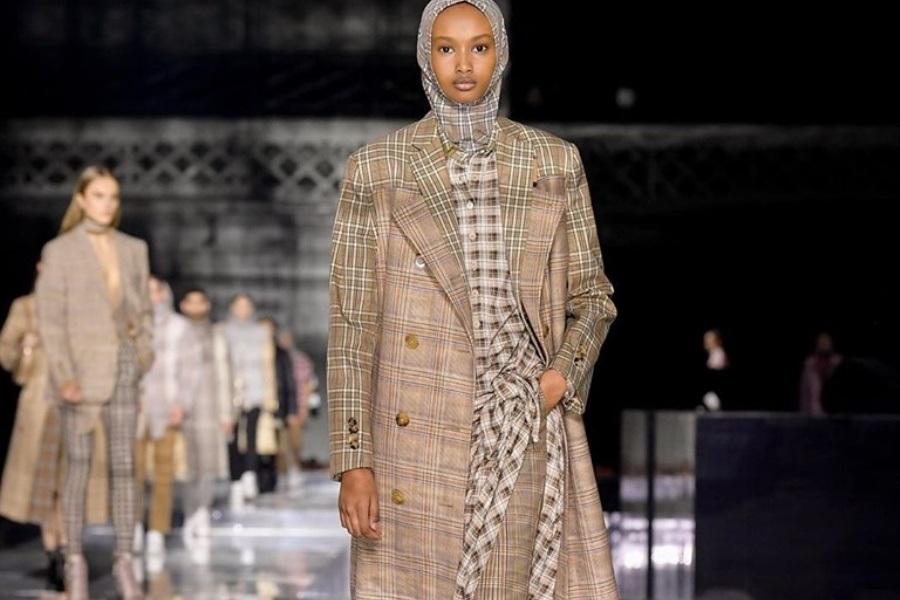 Desfile neutro em carbono, a Burberry lança a tendência no London Fashion Week