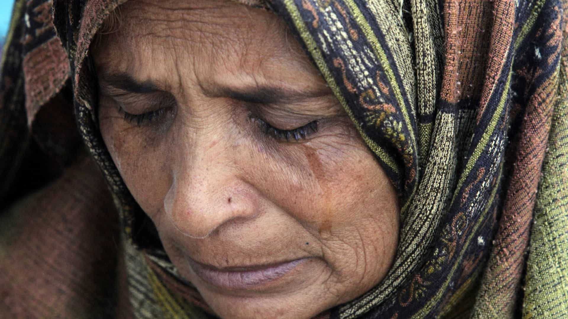 Mulheres são apedrejadas em marcha do 8 de Março no Paquistão