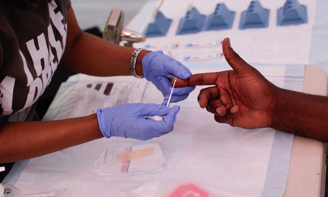 SIDA: cientistas britânicos anunciam segunda cura de infectado com HIV