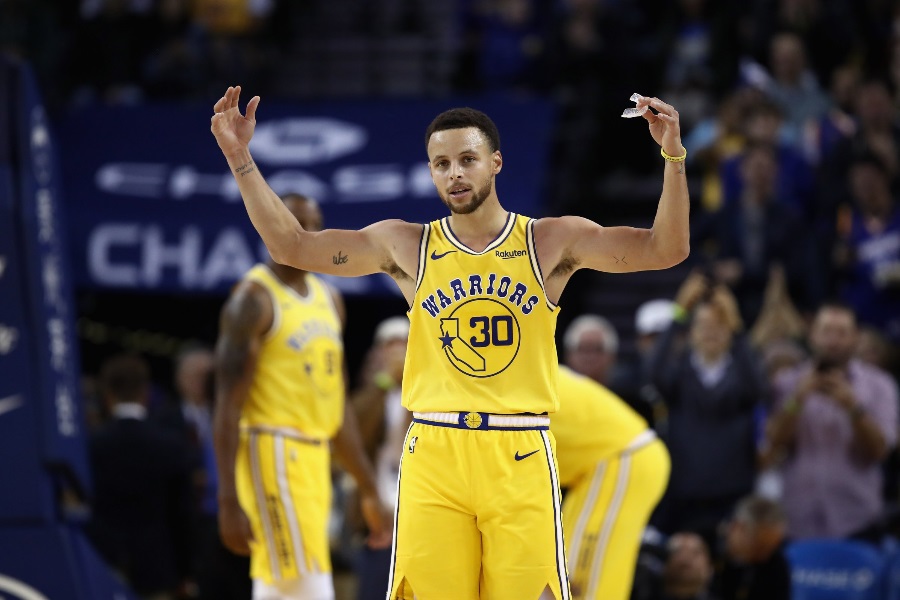 Steph Curry diz no IG Live que pode obter 60 pontos contra qualquer jogador