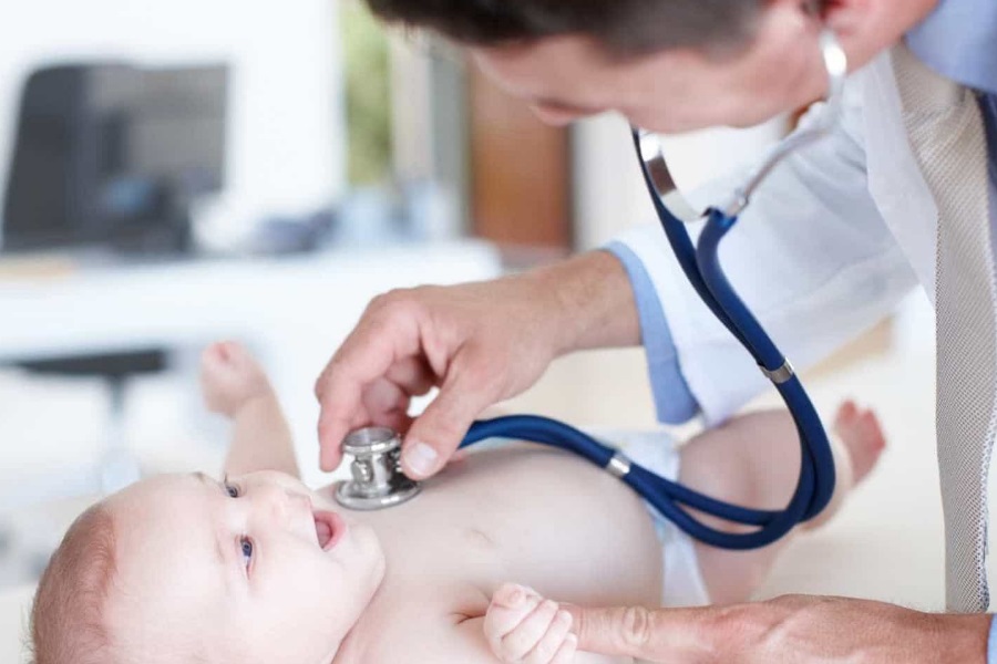 Pediatras alertam aumento de casos de rara síndrome em crianças