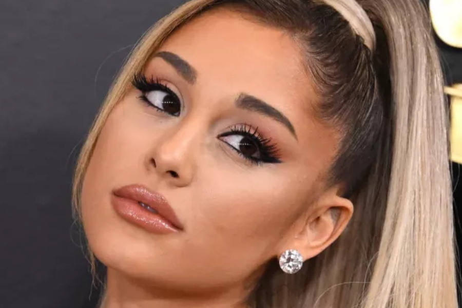 Ariana Grande nega acusações de comportar-se como « diva »