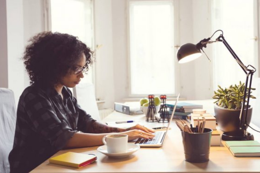 Como trabalhar em casa em tempos de confinamento?