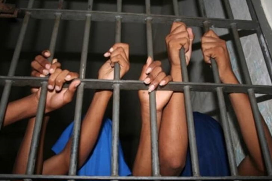 Fuga de prisioneiros leva agentes da PRM às celas