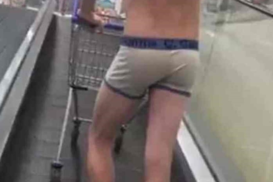 Homem vai ao supermercado apenas de boxers em protesto contra novas medidas