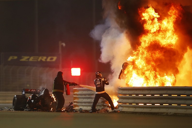 Grosjean escapa a acidente impressionante no GP do Bahrein (veja os vídeos)