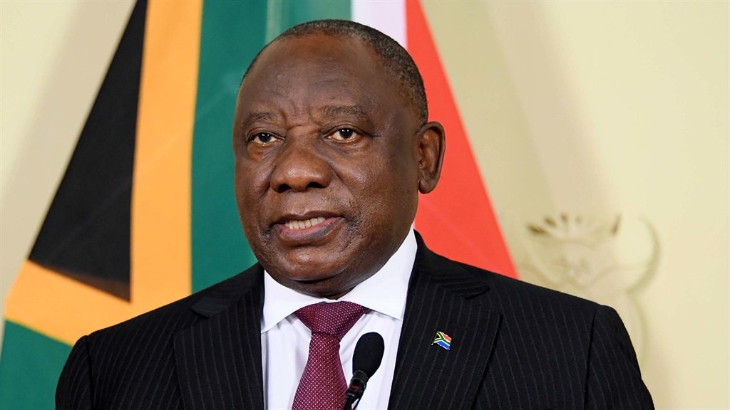 O chefe de Estado sul-africano anunciou que Moçambique vai receber vacinas da África do Sul