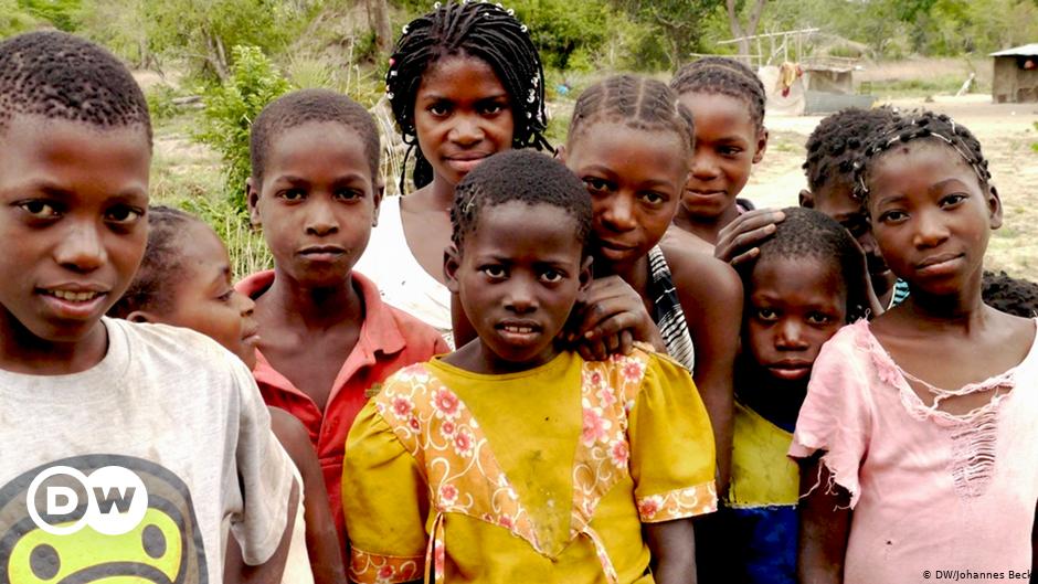 Crianças deslocadas em Cabo Delgado, a ajuda é desesperadamente necessária.