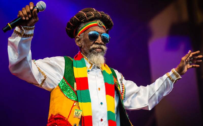 Morre a lenda jamaicana do reggae Bunny Wailer, cofundador do The Wailers