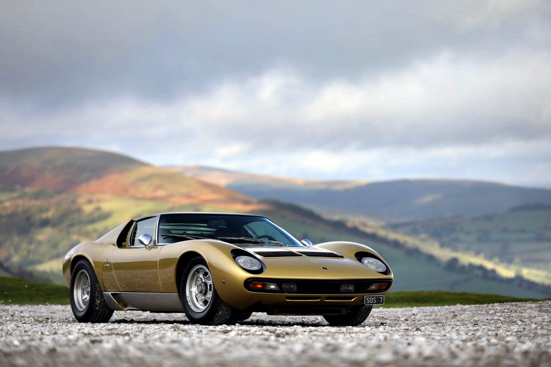 Lamborghini Miura SV celebra 50 anos