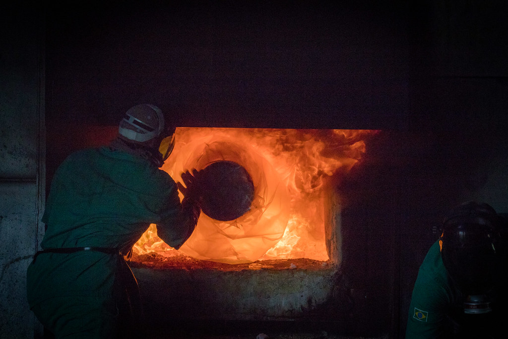 Autoridades moçambicanas incineram mais de 700 quilos de droga