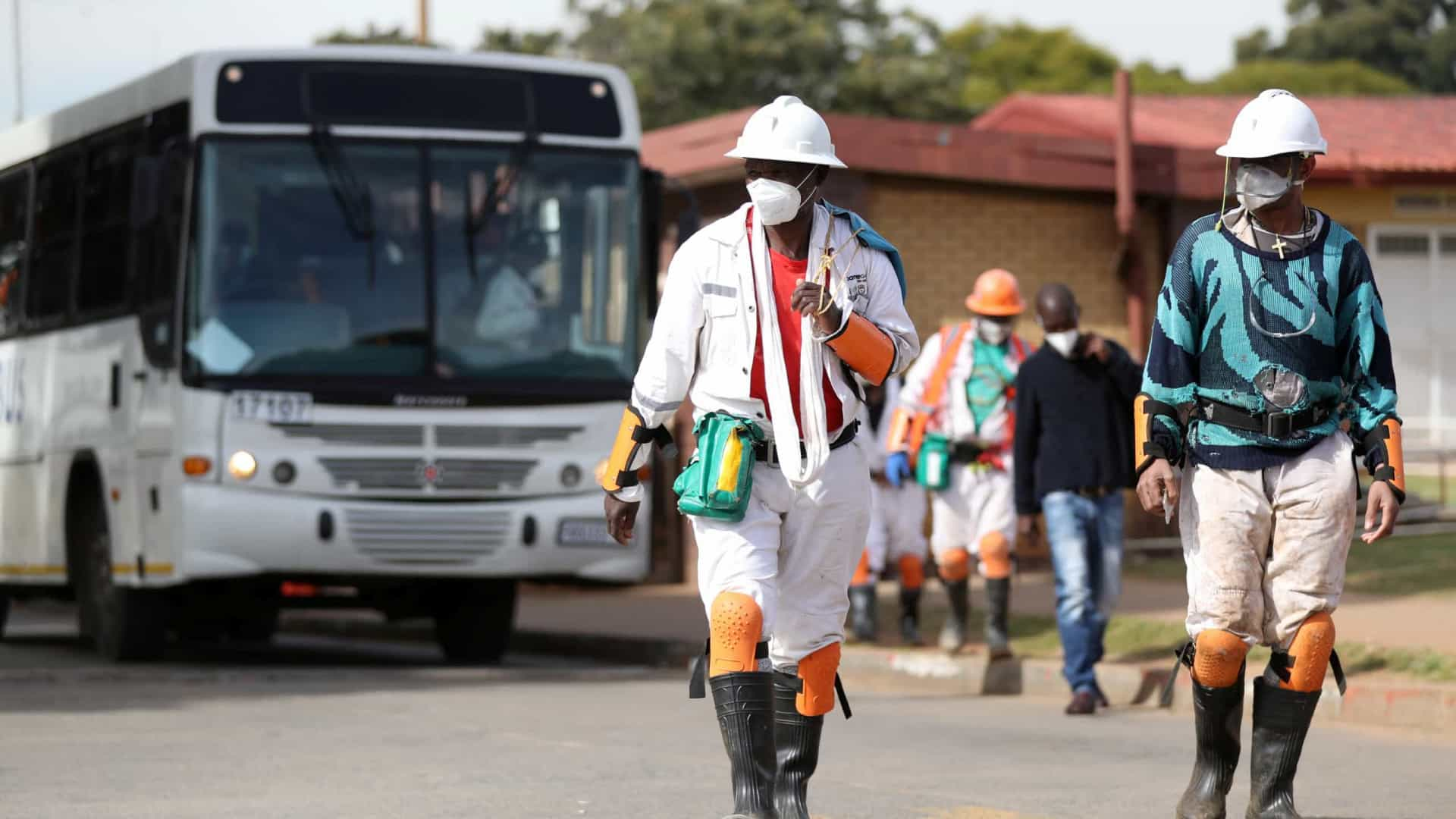 Quatro detidos por venda de testes negativos falsos na província de Maputo