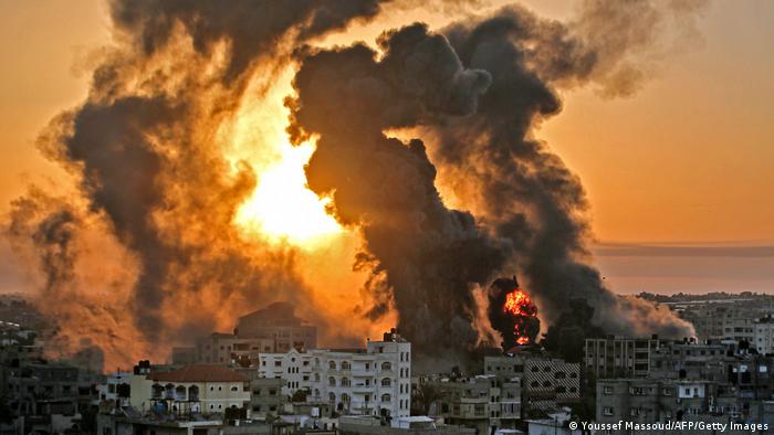 Médio Oriente: Aviões israelitas lançam novos ataques em Gaza. Já morreram 188 palestinianos, incluindo 55 crianças