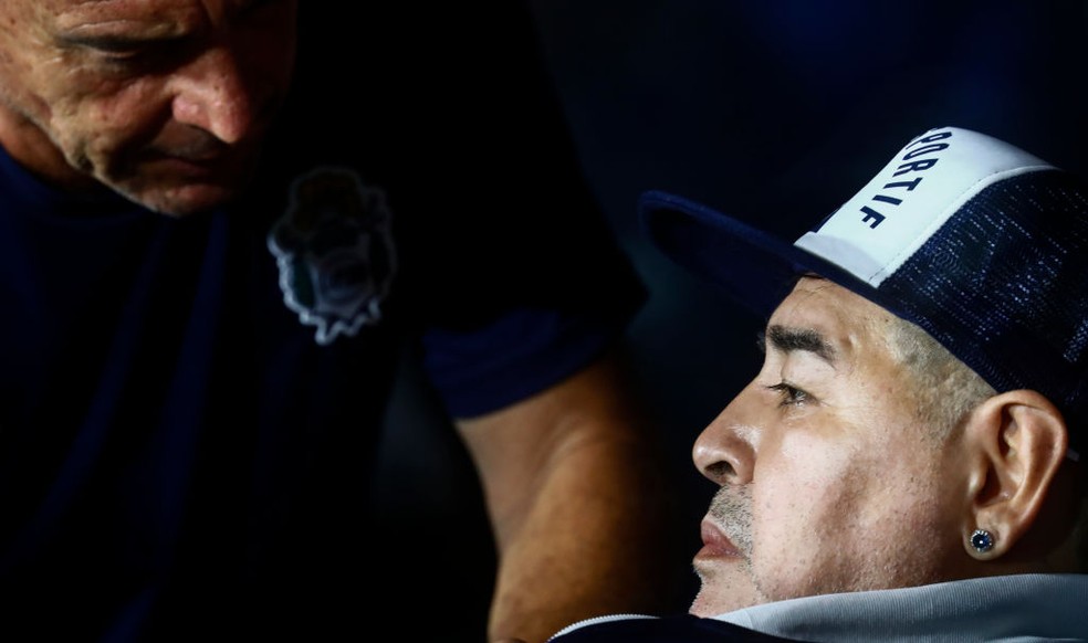 Relatório conclui: Maradona morreu “abandonado” após 12 horas de “agonia”