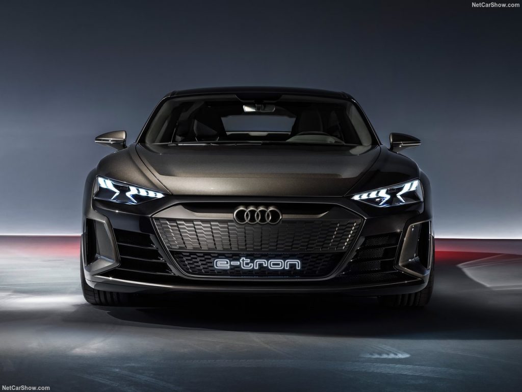 Auto: Audi e-tron GT, dos 0 aos 100 km/h em apenas 3,5 segundos