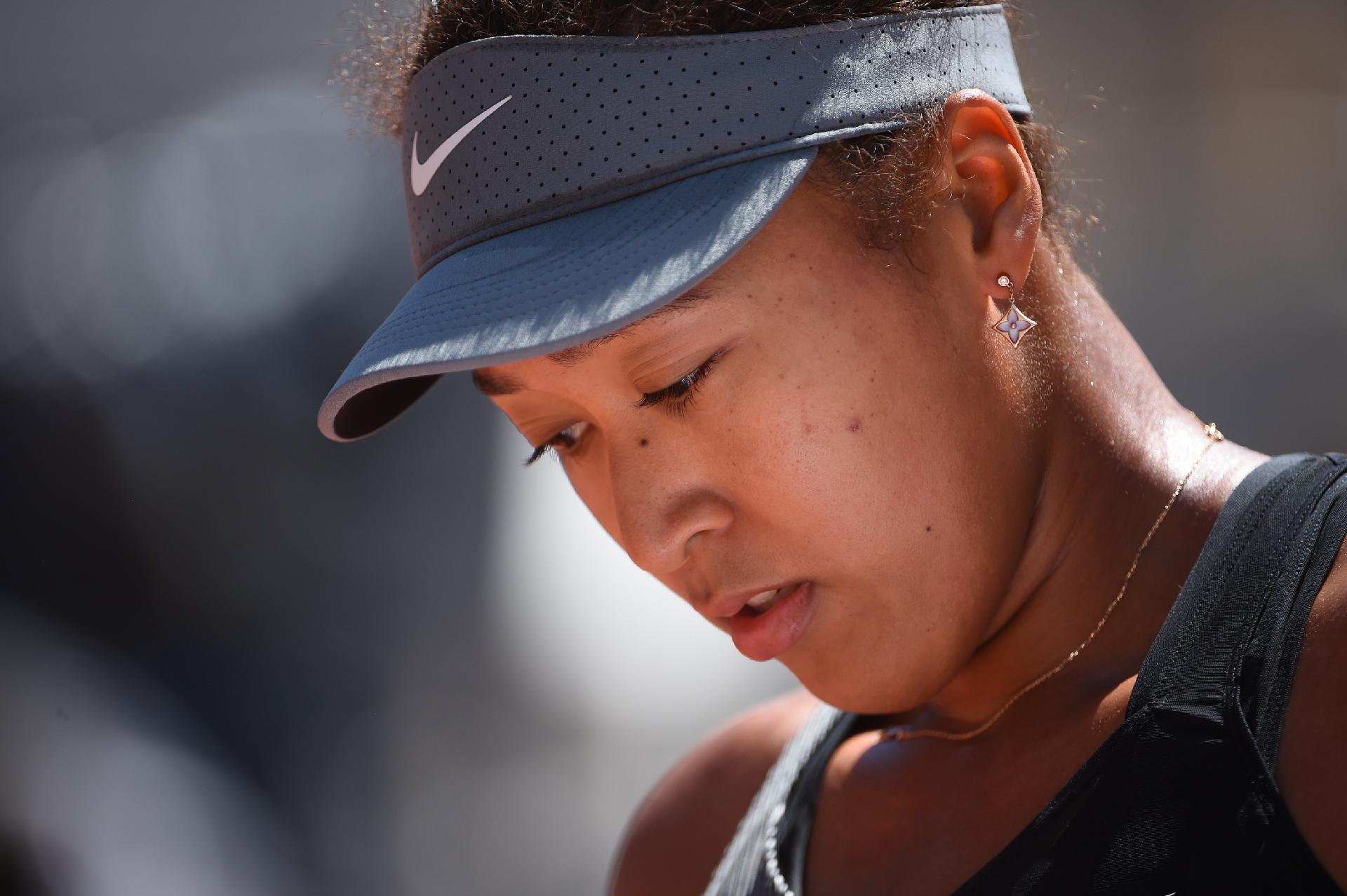 Roland Garros: Osaka desiste na sequência de crises depressivas