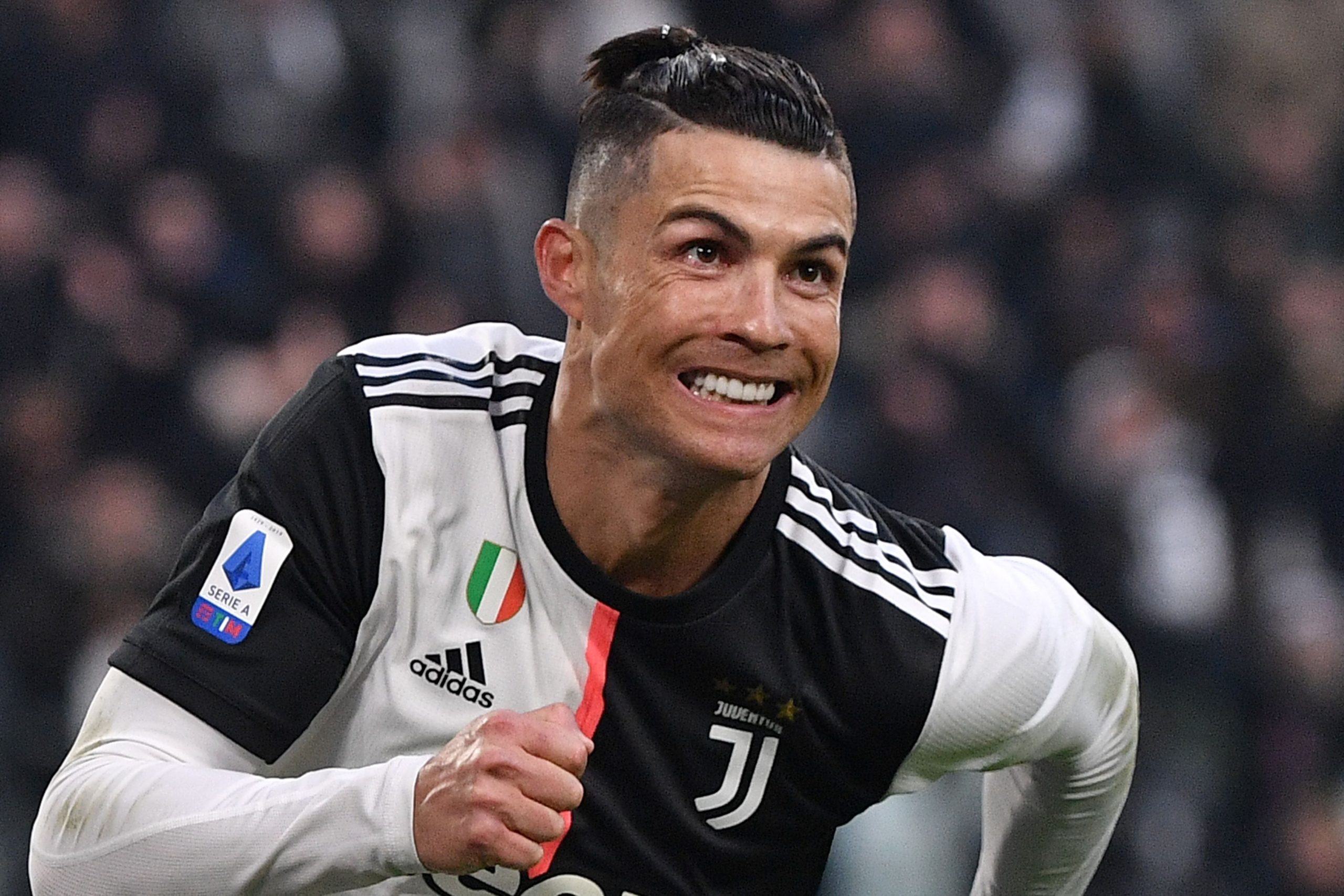 Italianos colocam Ronaldo  ao PSG