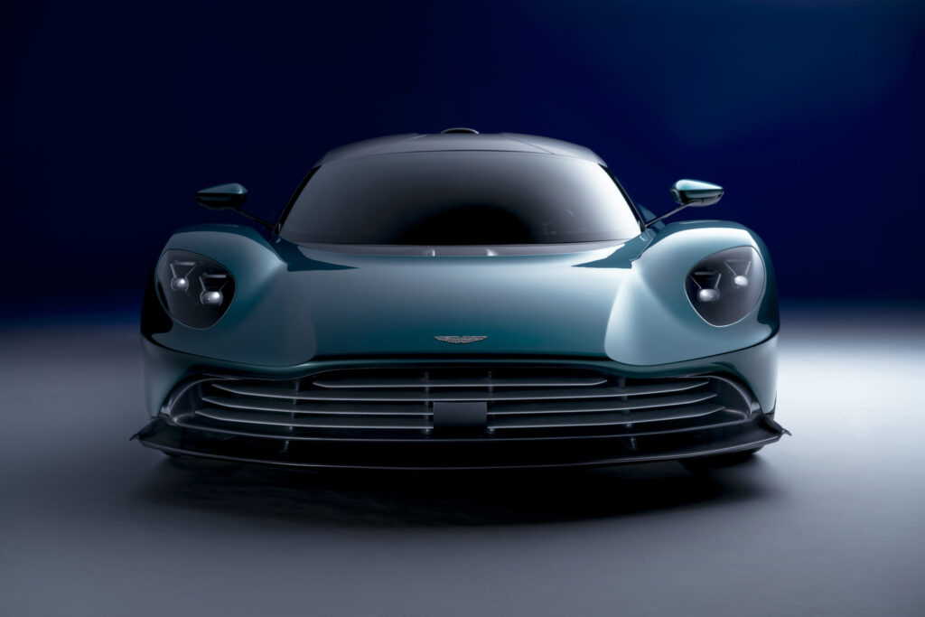 Auto: Aston Martin Valhalla, o novo hipercarro híbrido plug-in com 950 cv