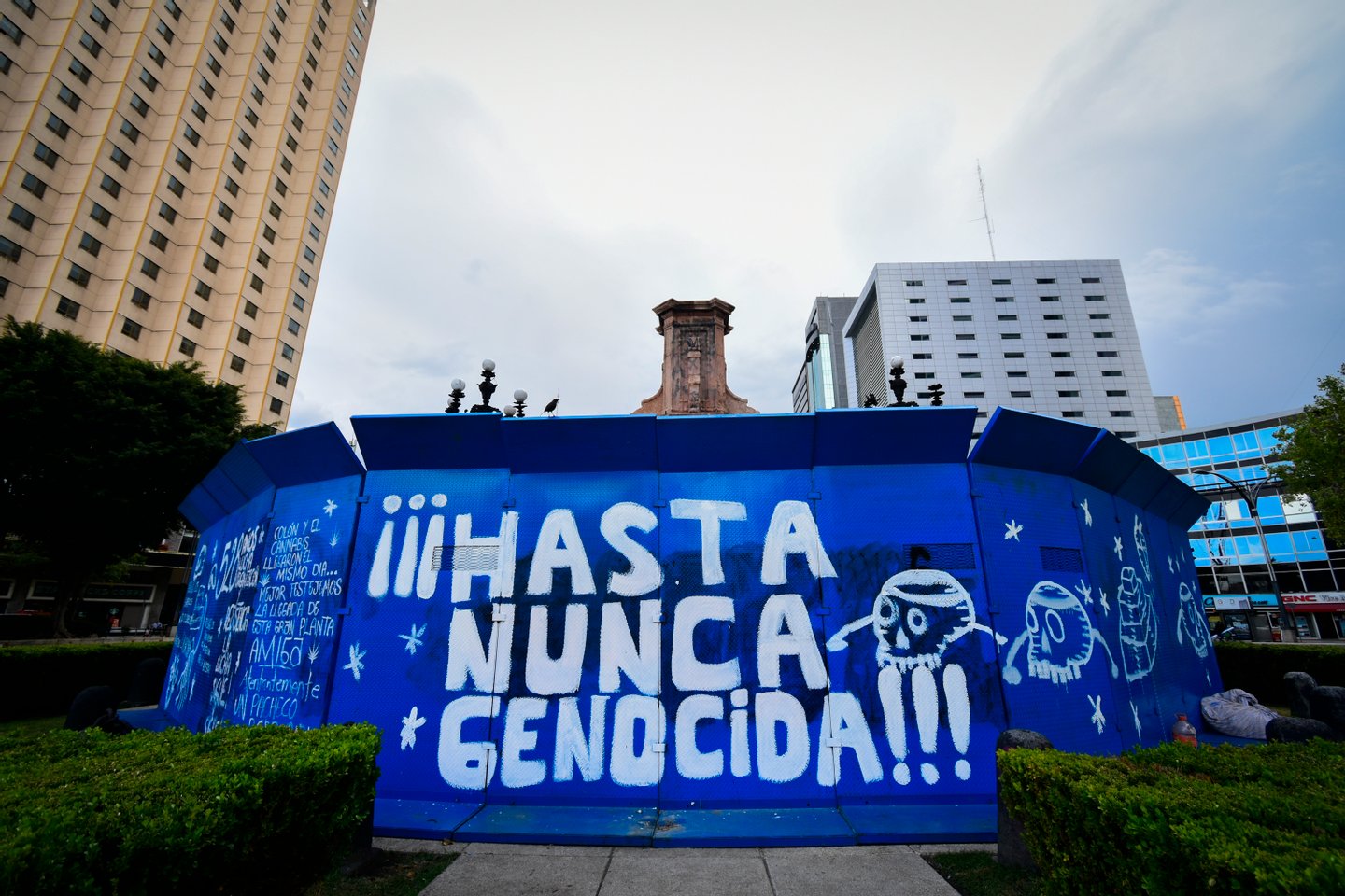 Uma estátua de Cristóvão Colombo na Cidade do México será substituída por uma de uma mulher indígena