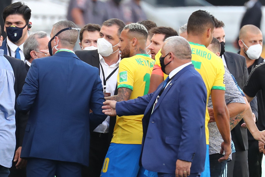 Futebol: Brasil – Argentina suspenso de forma insólita em São Paulo