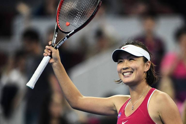 Peng Shuai: Como a China censurou uma estrela do ténis