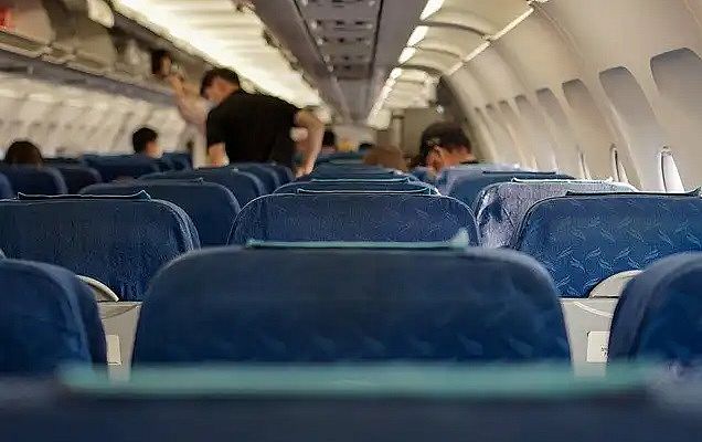 Europa: Passageiro de avião encontrado morto no final da viagem