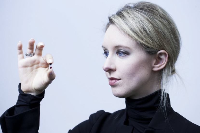 Tech: A queda de Elizabeth Holmes, a « girl boss » do Silicon Valley