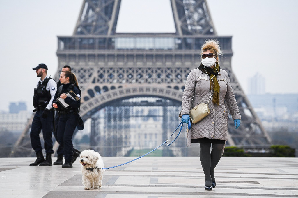 Covid-19: quase 180.000 novos casos num só dia em França, um recorde histórico