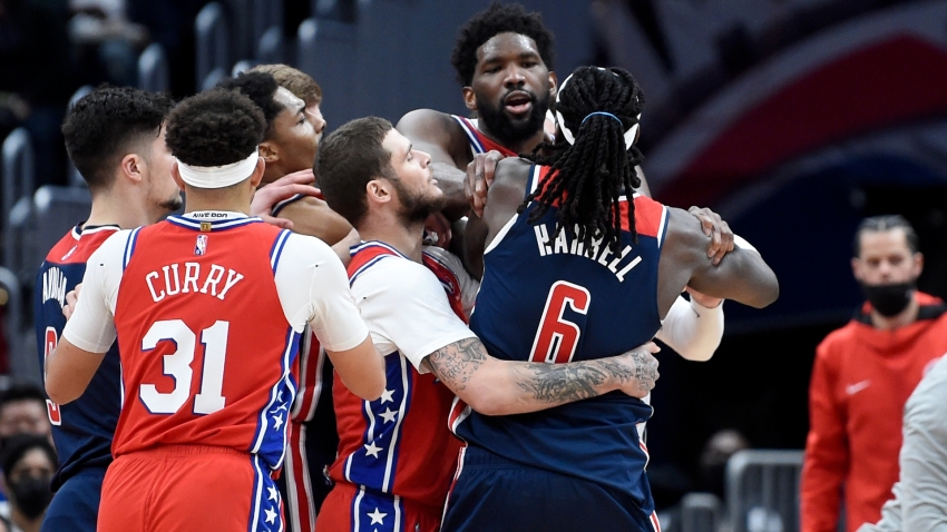 NBA: Sixers 117-96 Wizards, Montrezl Harrell ejectado por empurrar e insultar Joel Embiid