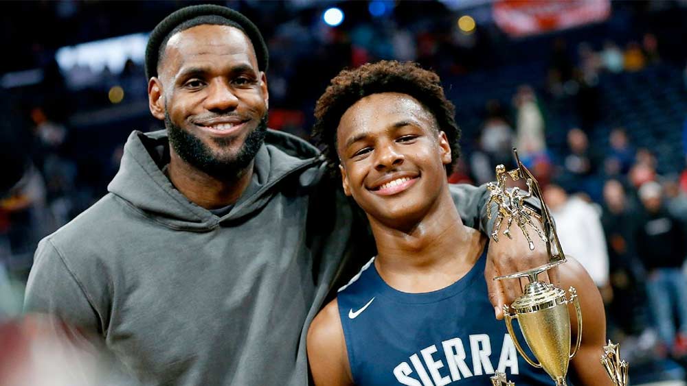 NBA: LeBron James sonha em jogar ao lado do filho Bronny James