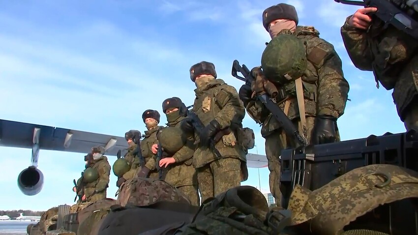 Europa: Washington diz que a Rússia pode atacar a Ucrânia « a qualquer momento », as tropas russas na Bielorrússia
