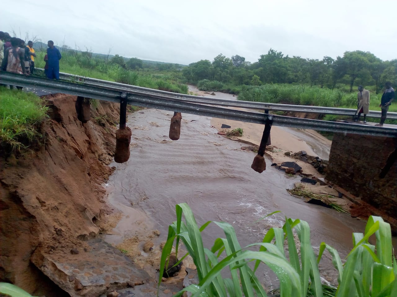 Moçambique: Tempestade Ana já provocou 10 mortes em Moçambique, inundações continuam