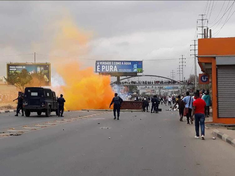 Angola:  Vandalismo mostra o descontentamento da população e espera que o governo tome medidas