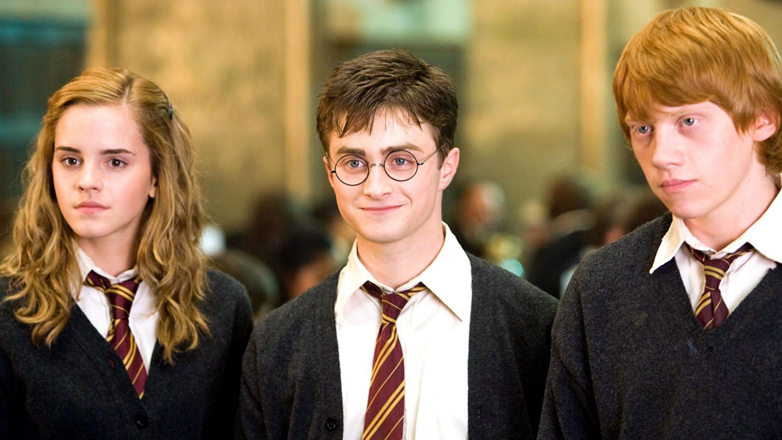 Celebridades: « Éramos adolescentes cheios de hormonas », quando os actores de « Harry Potter » se apaixonaram no cenário