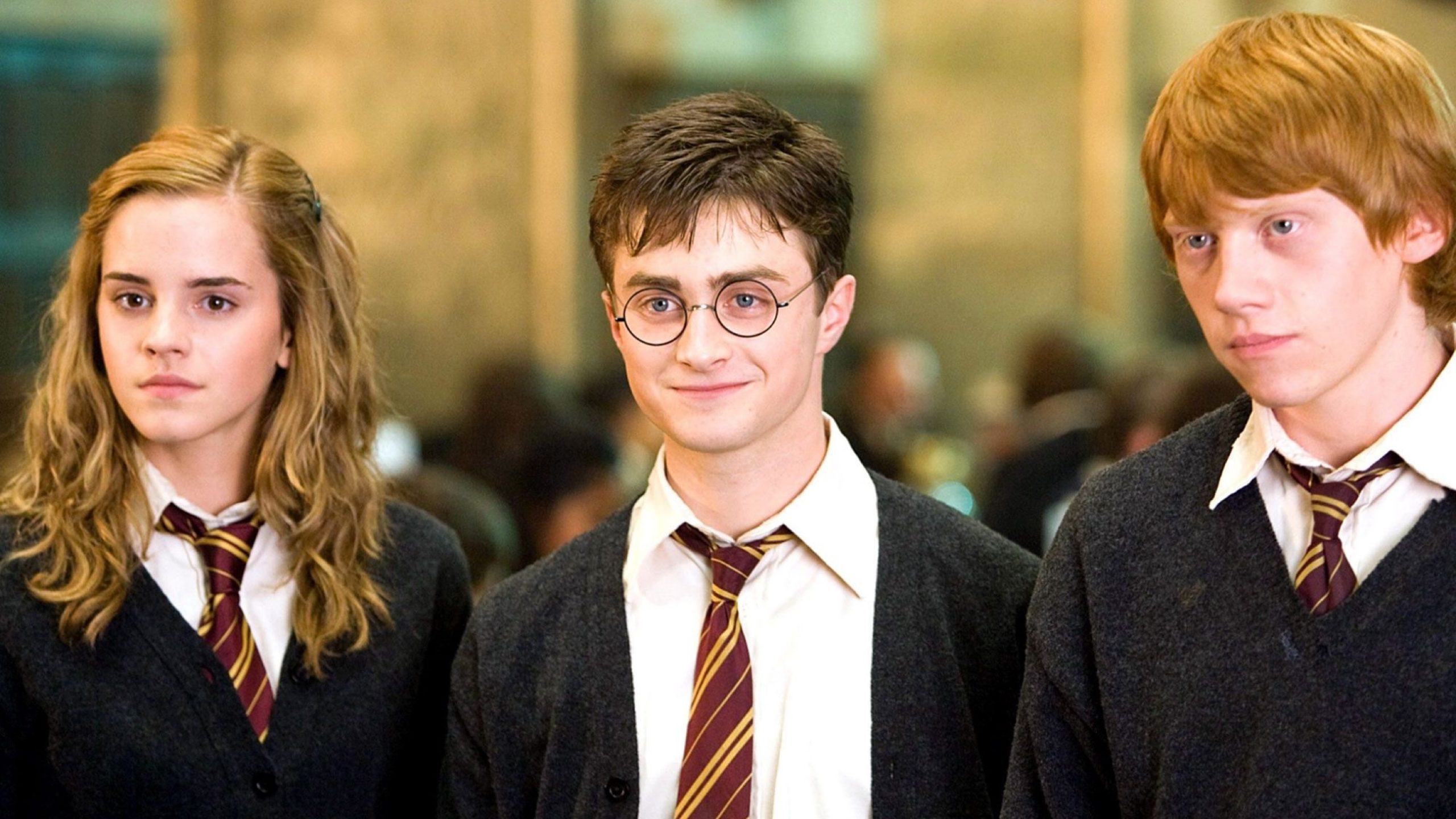 Celebridades: « Éramos adolescentes cheios de hormonas », quando os actores de « Harry Potter » se apaixonaram no cenário