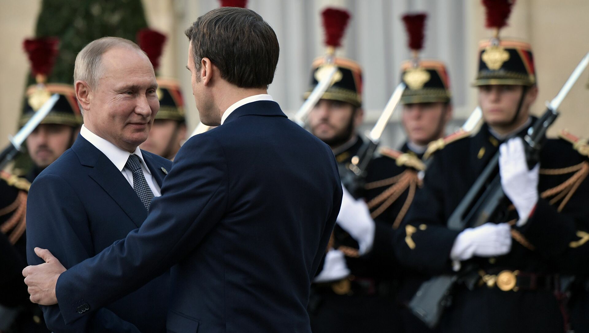 Crise: Na Ucrânia, Macron vê as reivindicações francesas contraditas pela Rússia