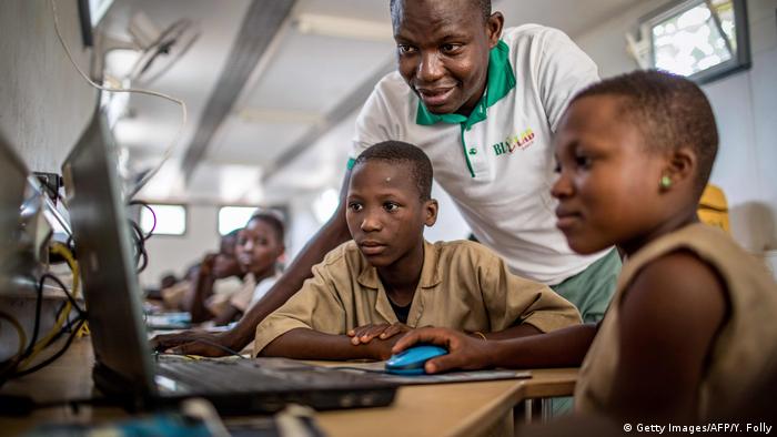 Tech: Infra-estruturas digitais, uma solução para abrir áreas remotas em África