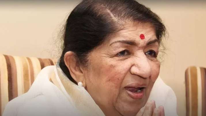 Celebridades: Morreu Lata Mangeshkar, o « Rouxinol da Índia », superestrela da música de Bollywood