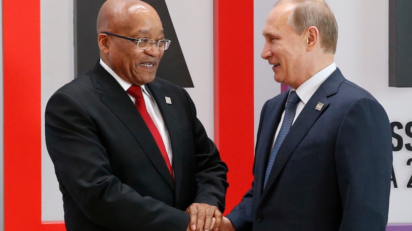 Africa do Sul: Zuma apoia invasão e considera Putin « homem de paz »