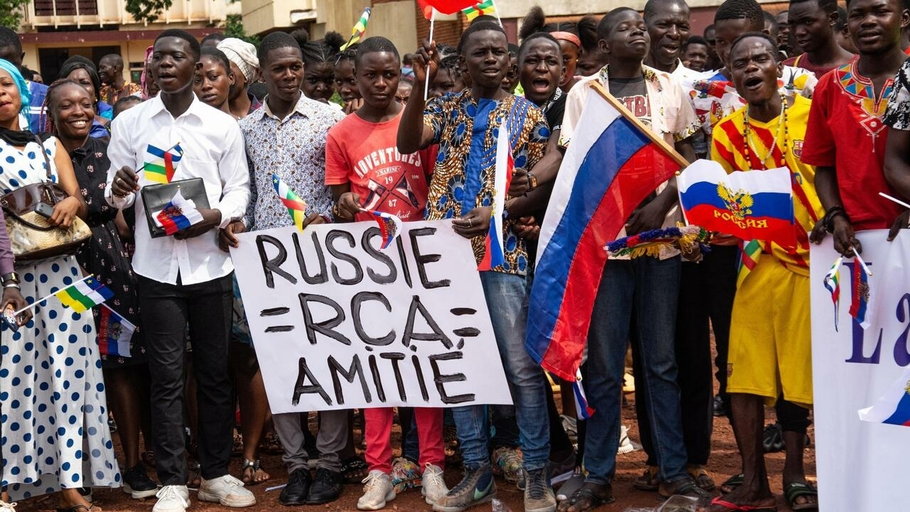 África: A Rússia avança com os seus peões à sombra da guerra na Ucrânia