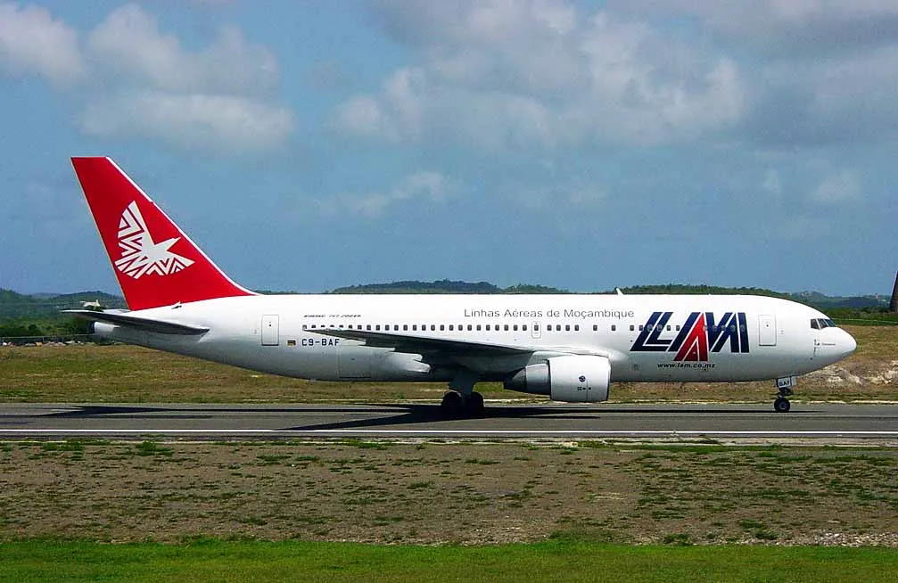 Moçambique: Boeing da LAM aterrou em segurança em Chimoio