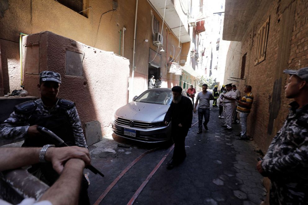 Egipto: Pelo menos 41 mortos em incêndio em igreja copta no Egipto