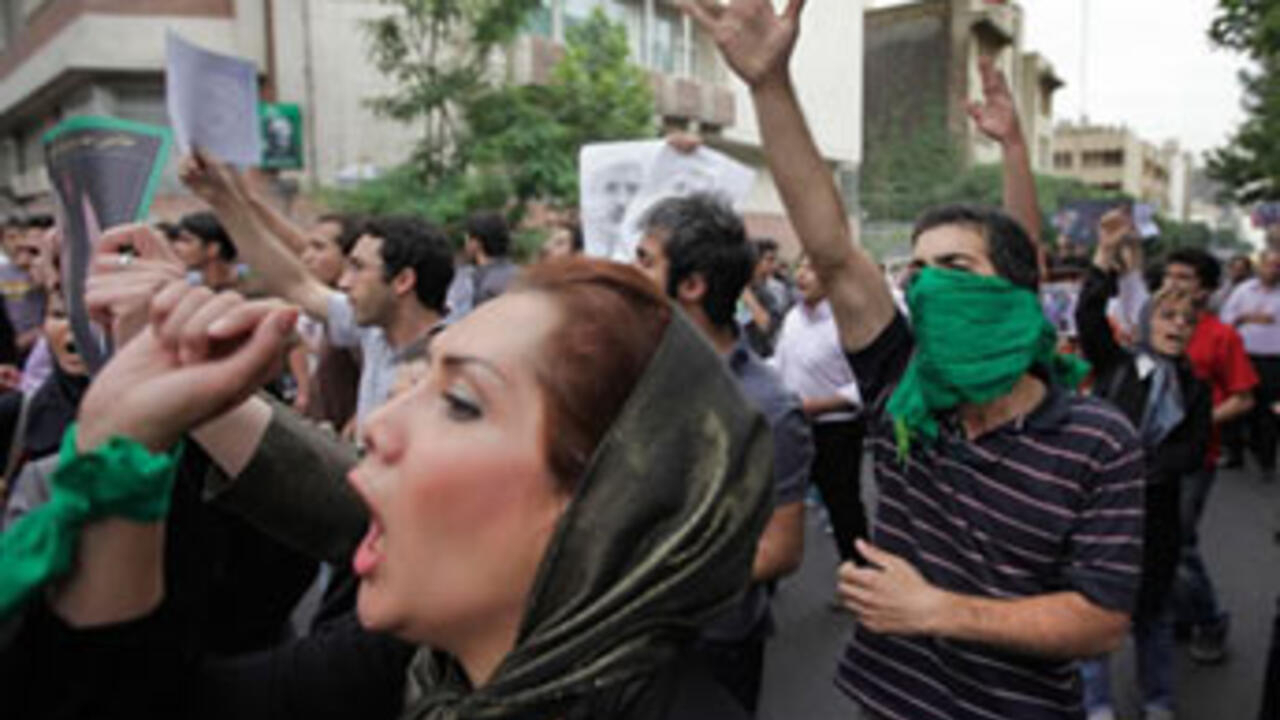 Médio Oriente: O regime iraniano continua a reprimir