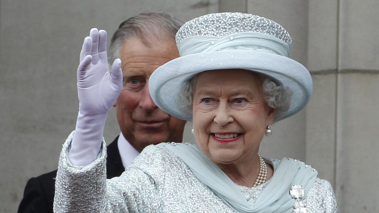 Celebridades: Elizabeth II em estado crítico? Os seus médicos temem que ela possa morrer