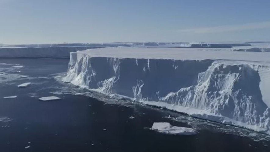 Planeta: O « glaciar do fim do mundo » na Antárctida está pendurado por um fio!